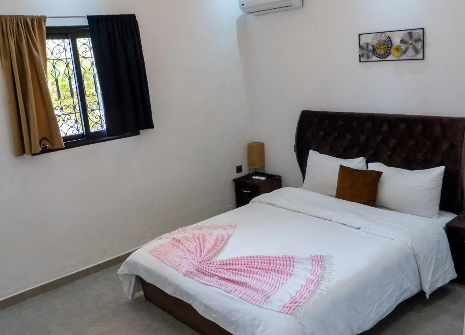 Bed & Breakfast Villa Msholidays Des 3 Palmiers Suite Familiale Et Double Ouled Jelal