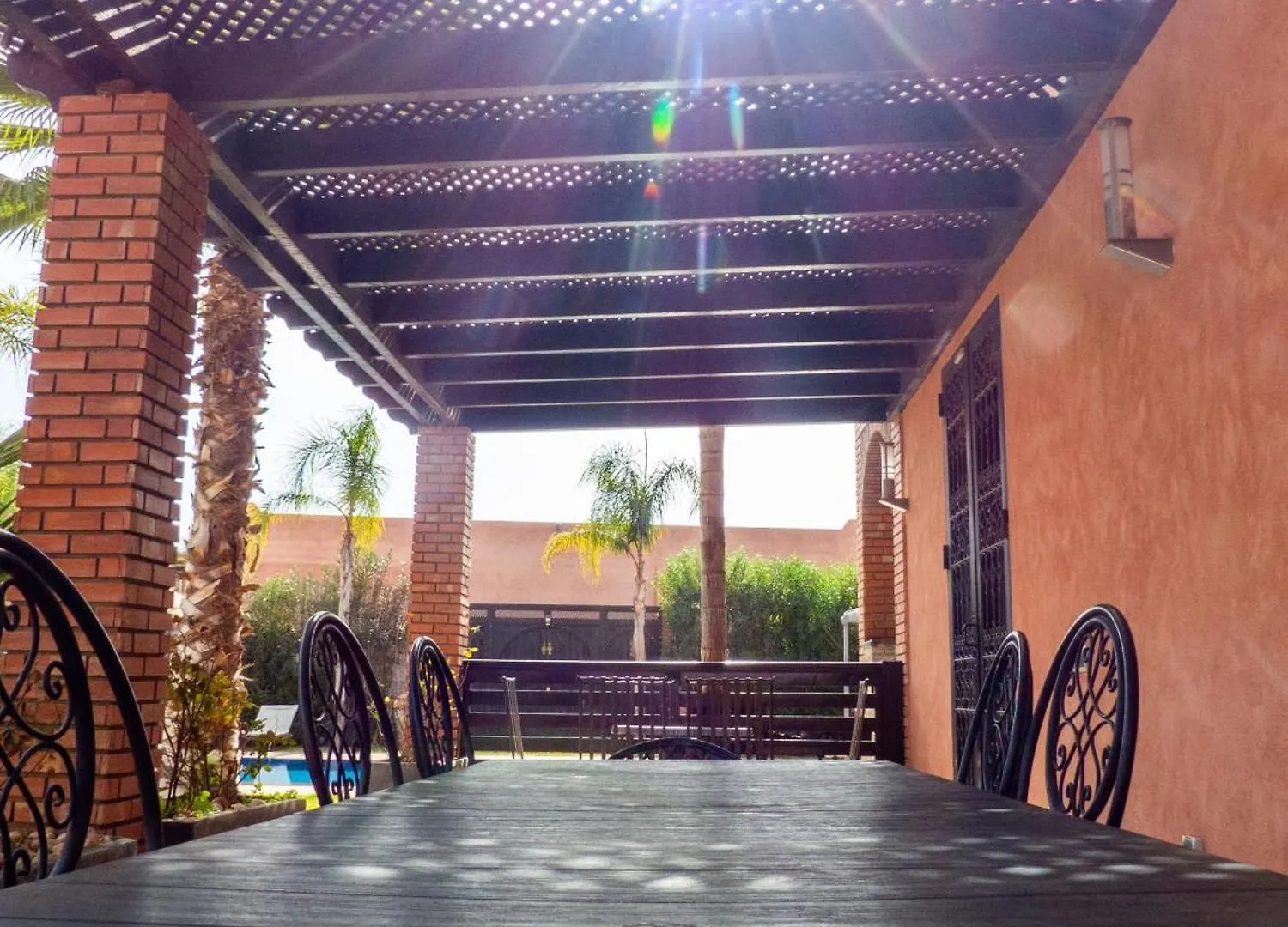 Bed & Breakfast Villa Msholidays Des 3 Palmiers Suite Familiale Et Double Ouled Jelal