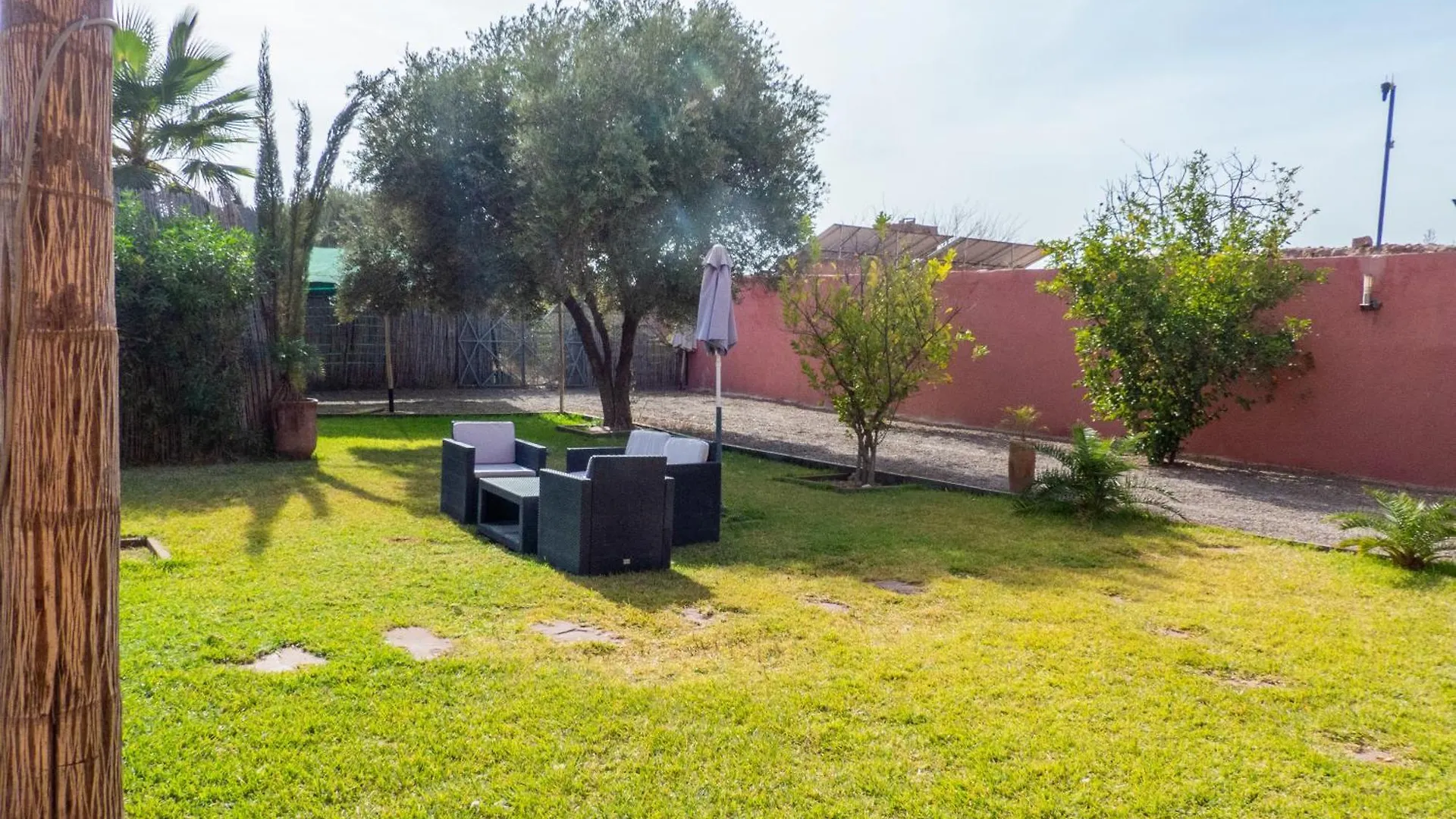 Bed & Breakfast Villa Msholidays Des 3 Palmiers Suite Familiale Et Double Ouled Jelal
