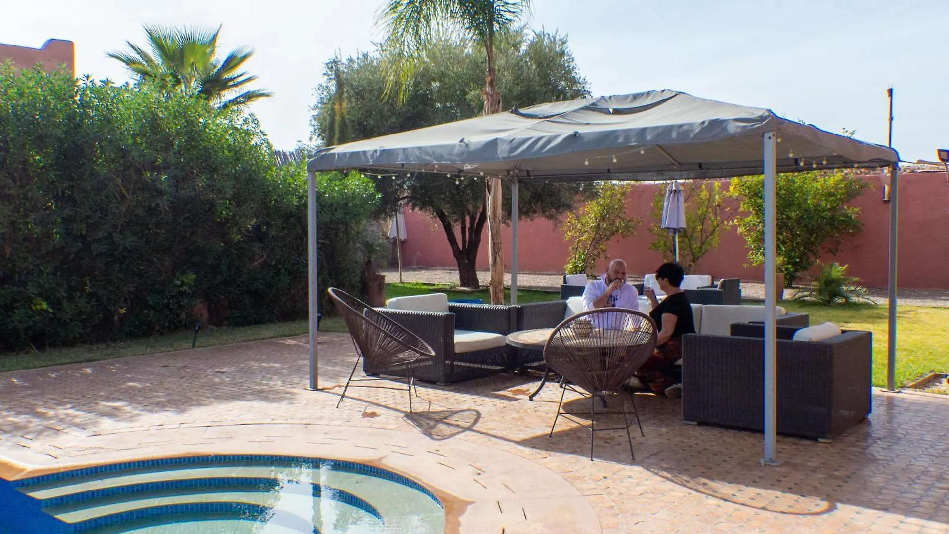 Bed & Breakfast Villa Msholidays Des 3 Palmiers Suite Familiale Et Double Ouled Jelal